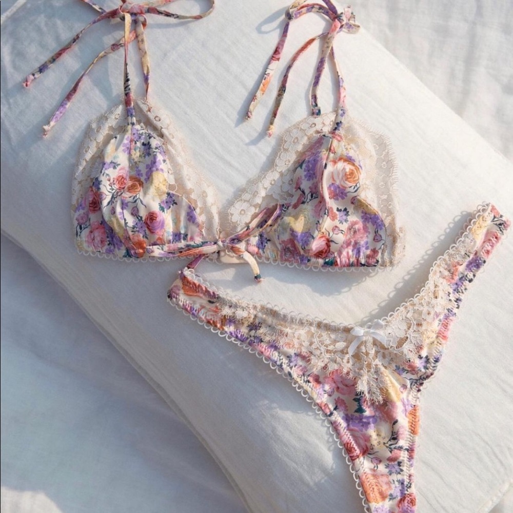 2 PIECE FOR LOVE & LEMONS Gardenia Garden Triangle Bra & Thong set - Picture 3 of 16